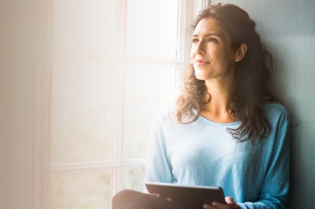 femme qui vient d'investir PCC